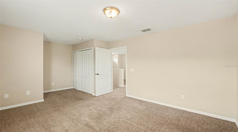 KISSIMMEE, Florida 34746, 4 Bedrooms Bedrooms, ,2 BathroomsBathrooms,Residential,For Sale,EAGLE CLIFF,0,MFRO6393508