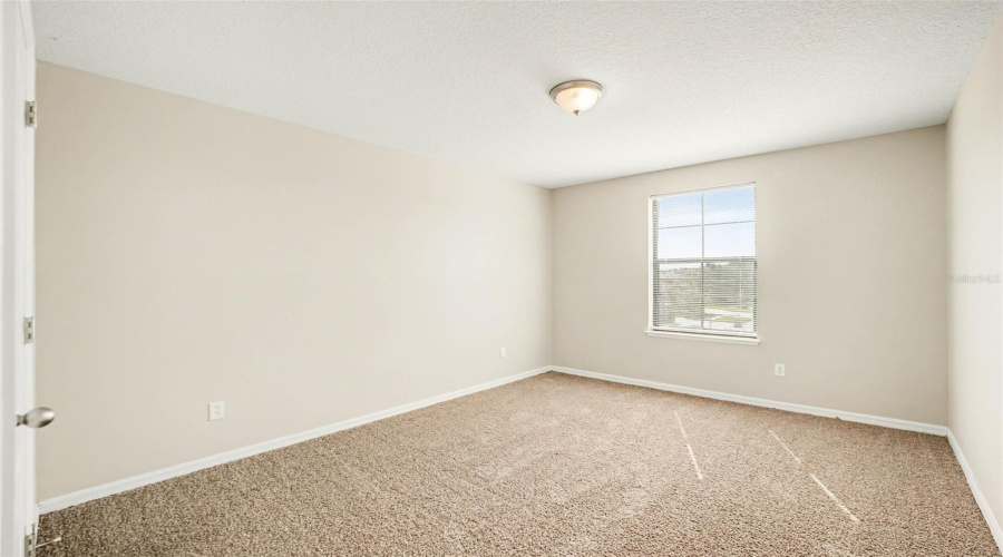 KISSIMMEE, Florida 34746, 4 Bedrooms Bedrooms, ,2 BathroomsBathrooms,Residential,For Sale,EAGLE CLIFF,0,MFRO6393508