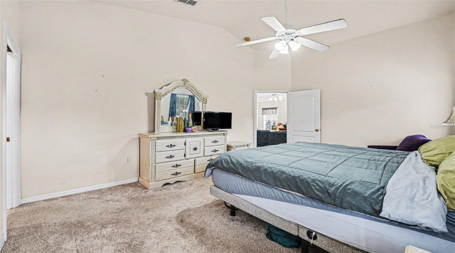 DAVENPORT, Florida 33896, 4 Bedrooms Bedrooms, ,3 BathroomsBathrooms,Residential,For Sale,SCRUB JAY,0,MFRTB8490909