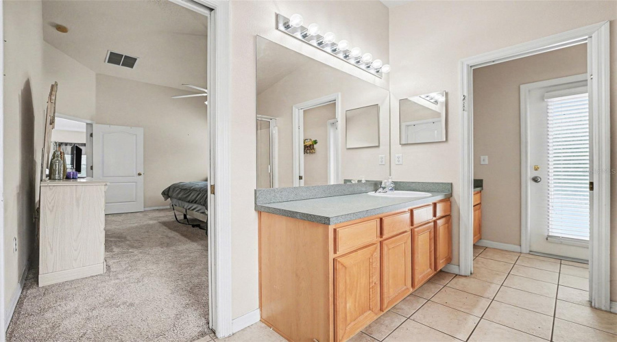 DAVENPORT, Florida 33896, 4 Bedrooms Bedrooms, ,3 BathroomsBathrooms,Residential,For Sale,SCRUB JAY,0,MFRTB8490909