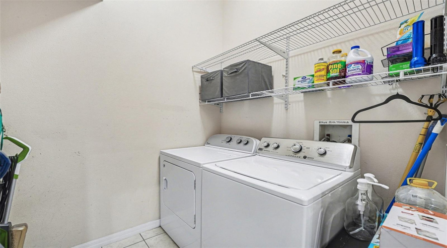 DAVENPORT, Florida 33896, 4 Bedrooms Bedrooms, ,3 BathroomsBathrooms,Residential,For Sale,SCRUB JAY,0,MFRTB8490909