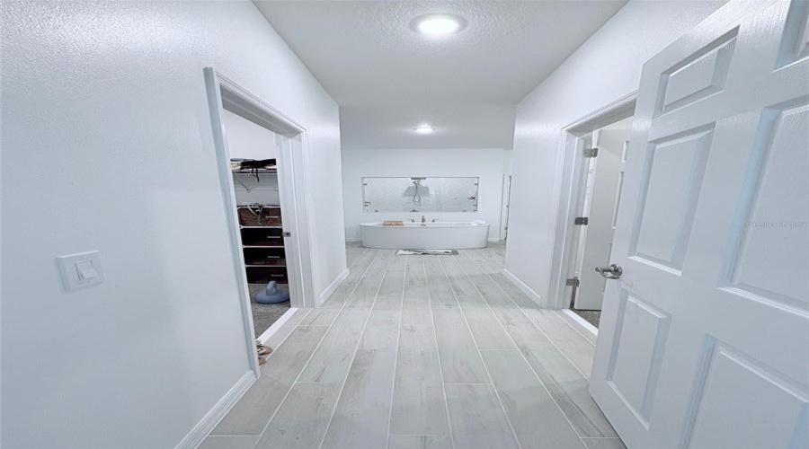 Master Bedroom Bathroom