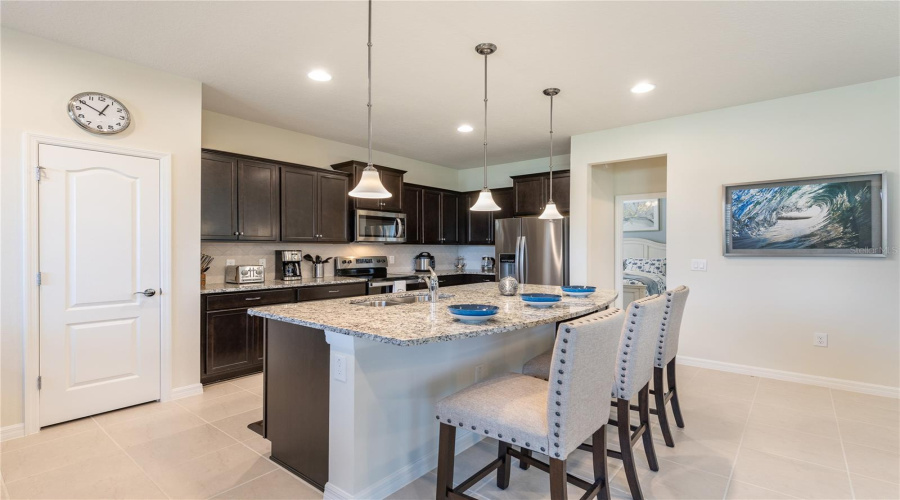 KISSIMMEE, Florida 34747, 5 Bedrooms Bedrooms, ,4 BathroomsBathrooms,Residential,For Sale,ZURICH,0,MFRO6393822