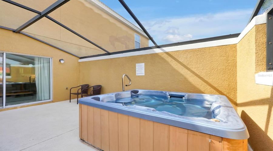 KISSIMMEE, Florida 34747, 2 Bedrooms Bedrooms, ,2 BathroomsBathrooms,Residential,For Sale,BIRD OF PARADISE,0,MFRO6393684