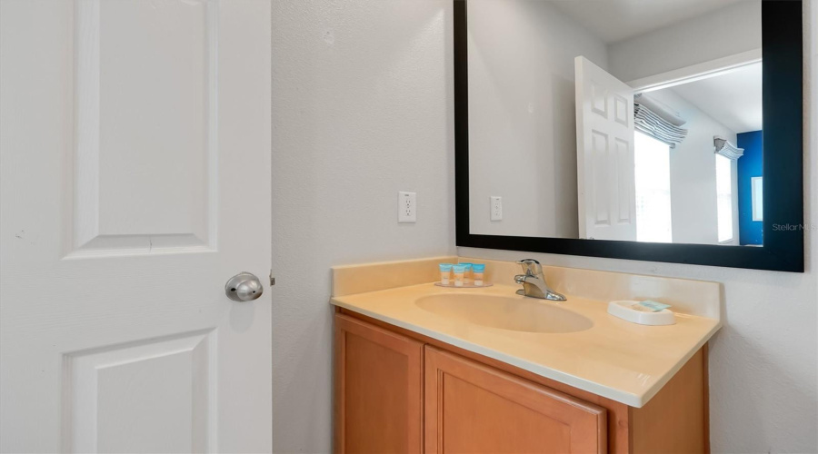 KISSIMMEE, Florida 34747, 2 Bedrooms Bedrooms, ,2 BathroomsBathrooms,Residential,For Sale,BIRD OF PARADISE,0,MFRO6393684