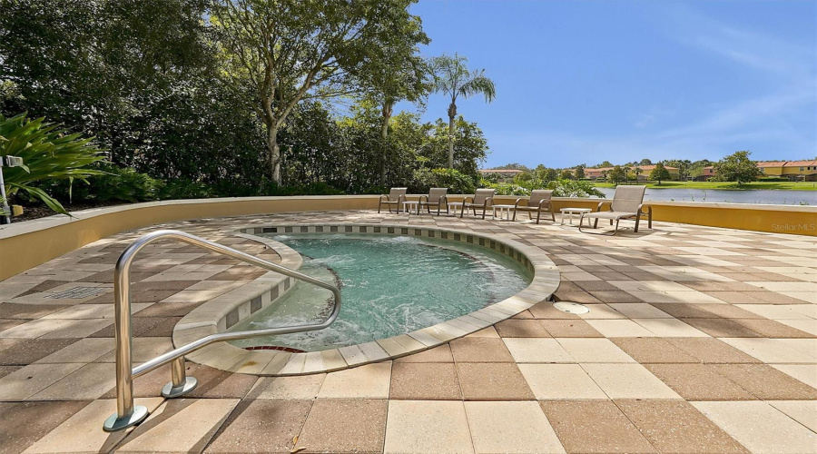 KISSIMMEE, Florida 34747, 2 Bedrooms Bedrooms, ,2 BathroomsBathrooms,Residential,For Sale,BIRD OF PARADISE,0,MFRO6393684