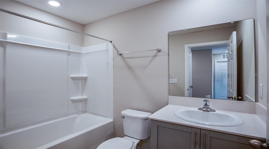 DAVENPORT, Florida 33837, 4 Bedrooms Bedrooms, ,2 BathroomsBathrooms,Residential,For Sale,RIVER BEACON,0,MFRTB8491248