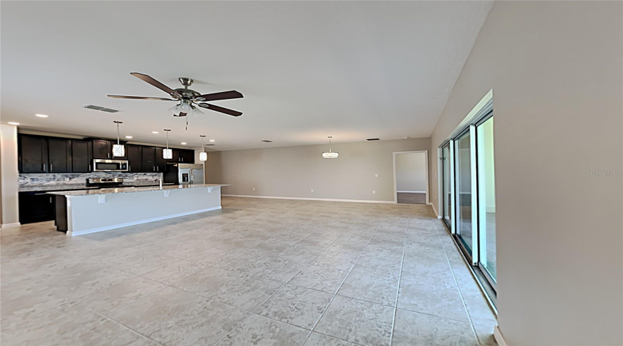 DAVENPORT, Florida 33837, 3 Bedrooms Bedrooms, ,2 BathroomsBathrooms,Residential,For Sale,CAMPO,0,MFRC7524035