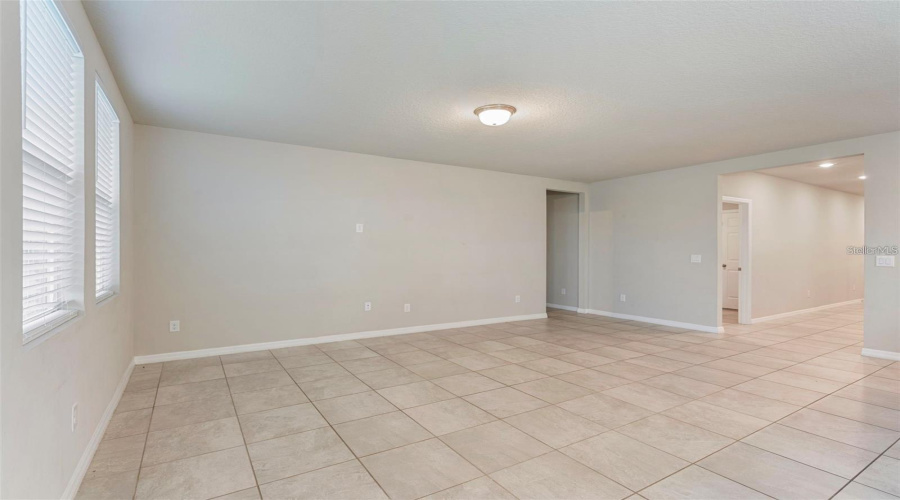 DAVENPORT, Florida 33837, 3 Bedrooms Bedrooms, ,2 BathroomsBathrooms,Residential,For Sale,CITRUS LANDINGS,0,MFRO6394048