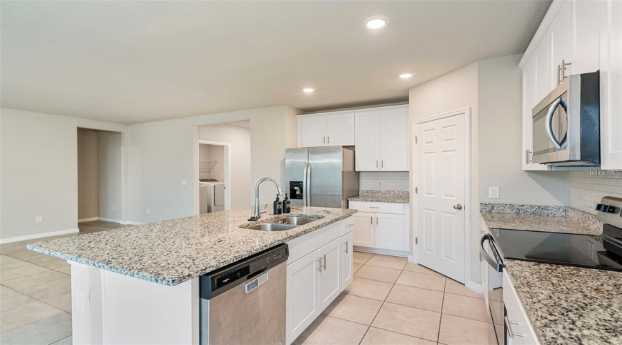 DAVENPORT, Florida 33837, 3 Bedrooms Bedrooms, ,2 BathroomsBathrooms,Residential,For Sale,CITRUS LANDINGS,0,MFRO6394048