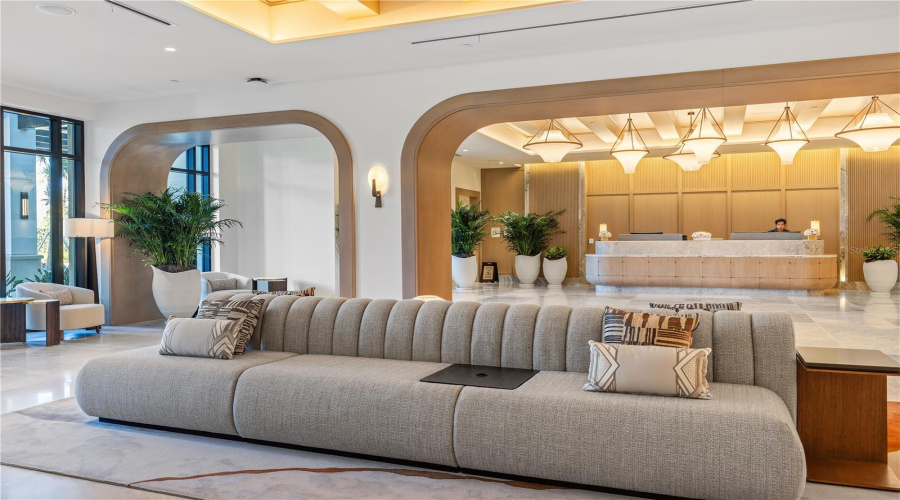 Florian Park Amenities: A Welcomed Arrival. The stage is set for your much-anticipated entrance. A porte-cochere will lead to the open-air lobby, staffed 24/7, so there’s always someone to welcome you home. You’ll delight in the instantly impressive space which features your Residential Services reception area, the resident’s lounge, inspired workspaces, flex rooms for events and a coffee bar.