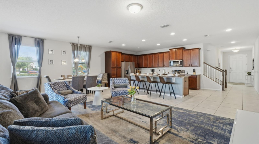 KISSIMMEE, Florida 34747, 5 Bedrooms Bedrooms, ,4 BathroomsBathrooms,Residential,For Sale,CAREY PALM,0,MFRO6394236