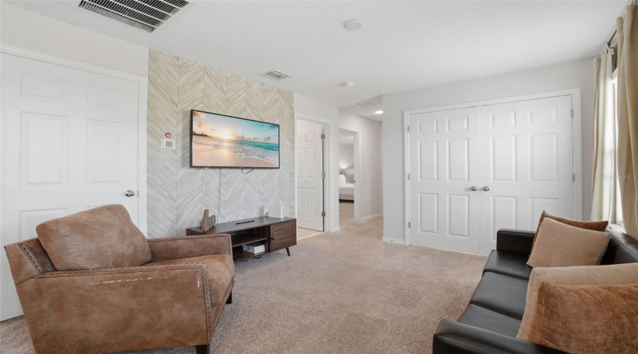 KISSIMMEE, Florida 34747, 5 Bedrooms Bedrooms, ,4 BathroomsBathrooms,Residential,For Sale,CAREY PALM,0,MFRO6394236