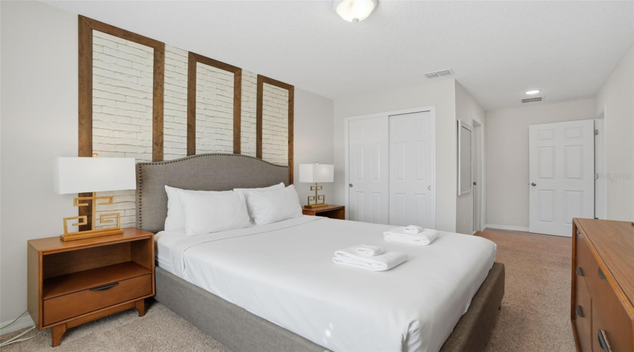 KISSIMMEE, Florida 34747, 5 Bedrooms Bedrooms, ,4 BathroomsBathrooms,Residential,For Sale,CAREY PALM,0,MFRO6394236