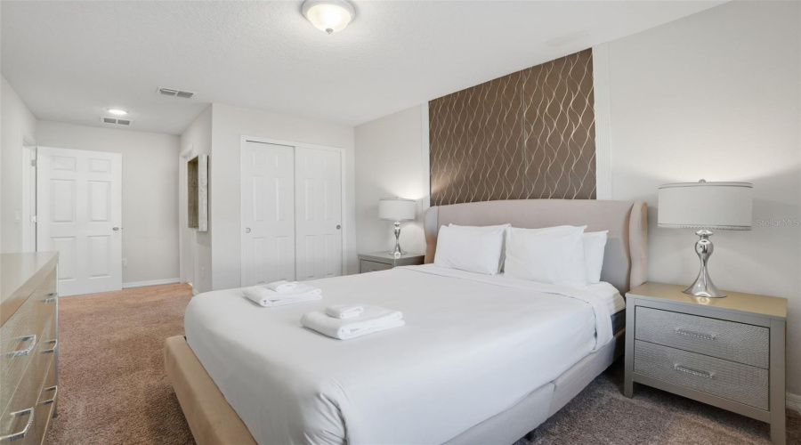 KISSIMMEE, Florida 34747, 5 Bedrooms Bedrooms, ,4 BathroomsBathrooms,Residential,For Sale,CAREY PALM,0,MFRO6394236