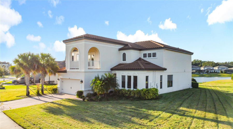 KISSIMMEE, Florida 34746, 5 Bedrooms Bedrooms, ,4 BathroomsBathrooms,Residential,For Sale,CARRICK BEND,0,MFRTB8455695