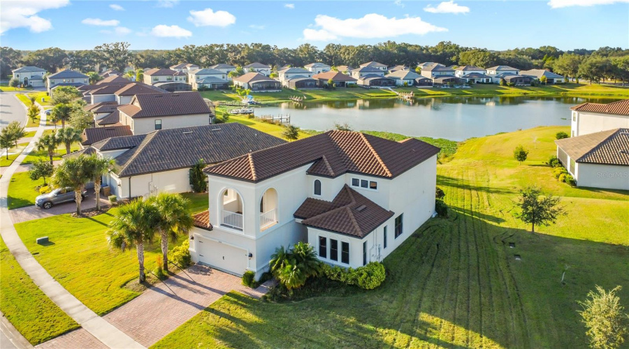 KISSIMMEE, Florida 34746, 5 Bedrooms Bedrooms, ,4 BathroomsBathrooms,Residential,For Sale,CARRICK BEND,0,MFRTB8455695