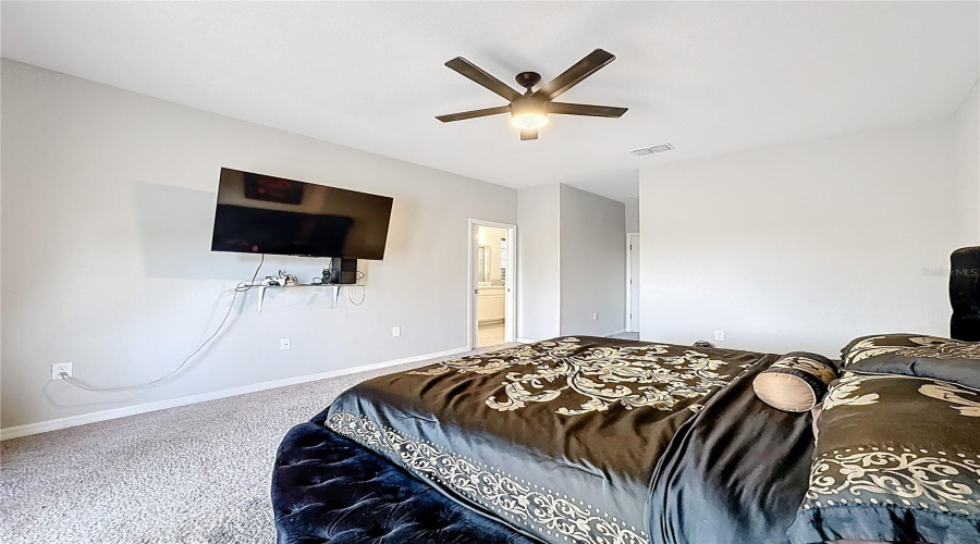 KISSIMMEE, Florida 34746, 5 Bedrooms Bedrooms, ,4 BathroomsBathrooms,Residential,For Sale,CARRICK BEND,0,MFRTB8455695