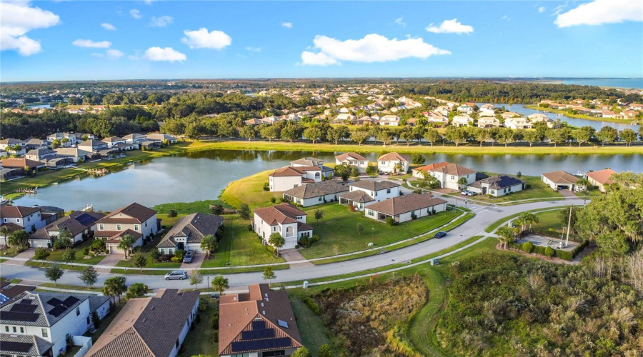 KISSIMMEE, Florida 34746, 5 Bedrooms Bedrooms, ,4 BathroomsBathrooms,Residential,For Sale,CARRICK BEND,0,MFRTB8455695