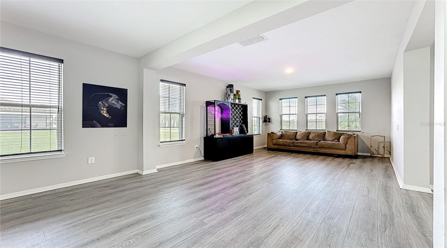 KISSIMMEE, Florida 34746, 5 Bedrooms Bedrooms, ,4 BathroomsBathrooms,Residential,For Sale,CARRICK BEND,0,MFRTB8455695