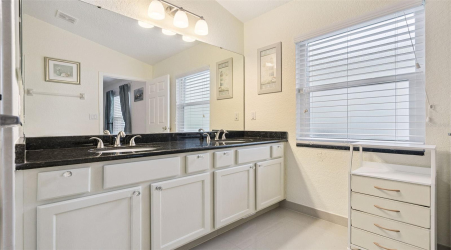 DAVENPORT, Florida 33897, 4 Bedrooms Bedrooms, ,2 BathroomsBathrooms,Residential,For Sale,BIRKDALE,0,MFRS5140605