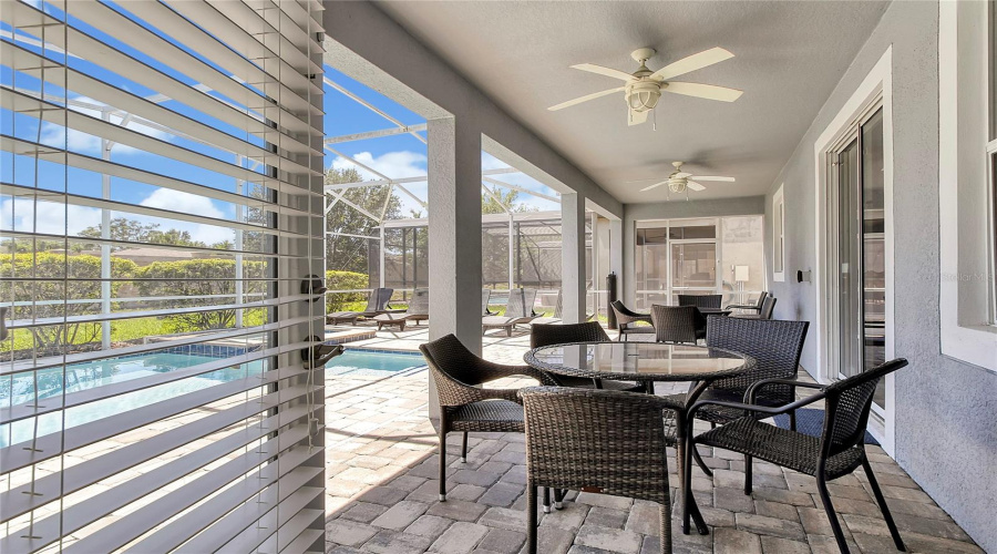 DAVENPORT, Florida 33896, 6 Bedrooms Bedrooms, ,6 BathroomsBathrooms,Residential,For Sale,MOON VALLEY,0,MFRO6393737