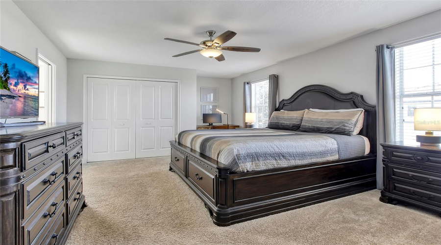 DAVENPORT, Florida 33896, 6 Bedrooms Bedrooms, ,6 BathroomsBathrooms,Residential,For Sale,MOON VALLEY,0,MFRO6393737