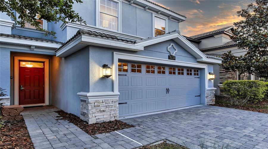 DAVENPORT, Florida 33896, 6 Bedrooms Bedrooms, ,6 BathroomsBathrooms,Residential,For Sale,MOON VALLEY,0,MFRO6393737