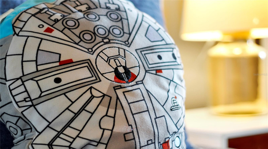 DAVENPORT, Florida 33896, 6 Bedrooms Bedrooms, ,6 BathroomsBathrooms,Residential,For Sale,MOON VALLEY,0,MFRO6393737