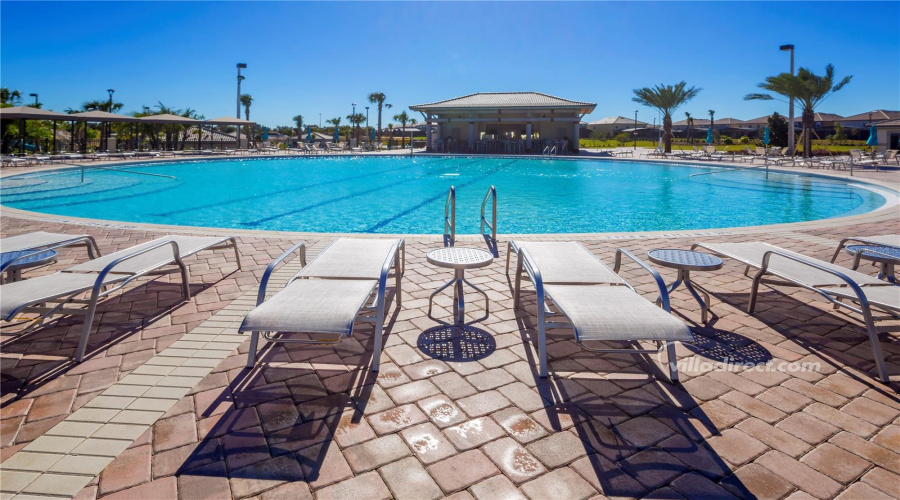 DAVENPORT, Florida 33896, 6 Bedrooms Bedrooms, ,6 BathroomsBathrooms,Residential,For Sale,MOON VALLEY,0,MFRO6393737