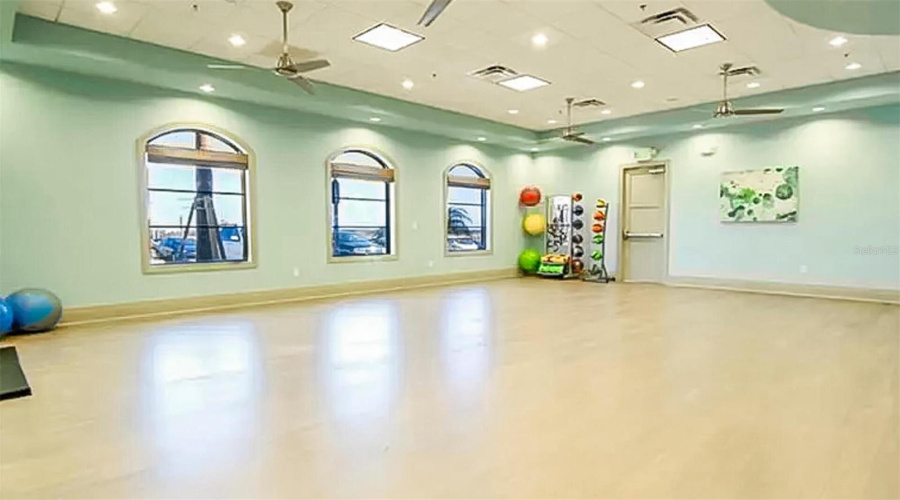 DAVENPORT, Florida 33896, 6 Bedrooms Bedrooms, ,6 BathroomsBathrooms,Residential,For Sale,MOON VALLEY,0,MFRO6393737