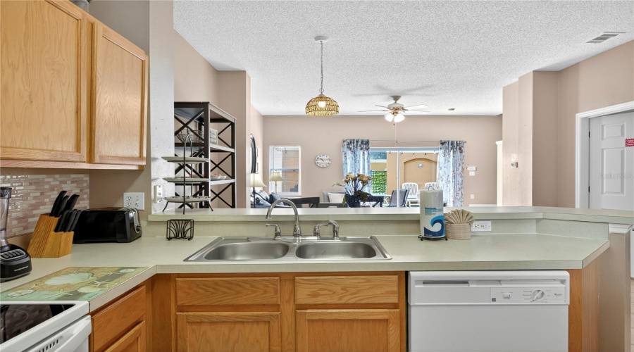 KISSIMMEE, Florida 34746, 3 Bedrooms Bedrooms, ,2 BathroomsBathrooms,Residential,For Sale,POMPANO BEACH,0,MFRS5135161