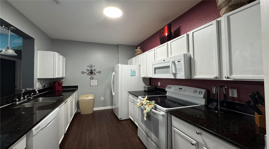 KISSIMMEE, Florida 34747, 3 Bedrooms Bedrooms, ,2 BathroomsBathrooms,Residential,For Sale,ALMATON,0,MFRS5146674