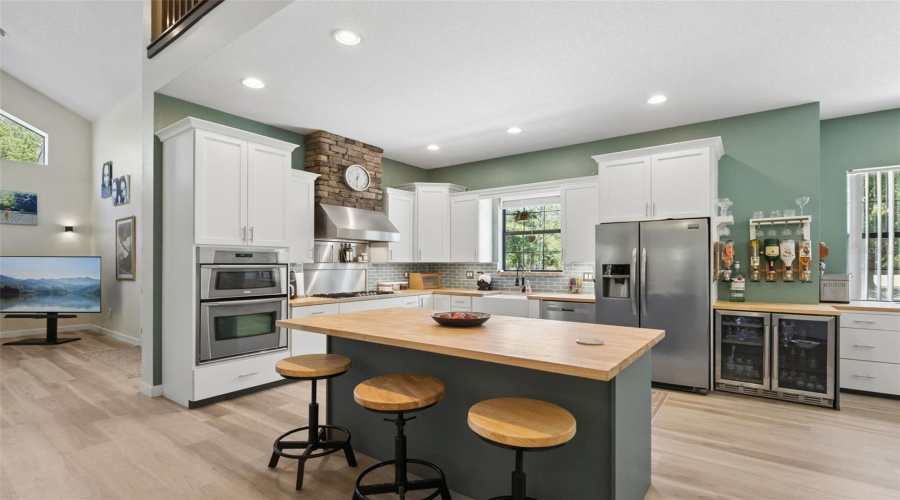 KISSIMMEE, Florida 34747, 4 Bedrooms Bedrooms, ,3 BathroomsBathrooms,Residential,For Sale,NATURES HAMMOCK,0,MFRS5145910