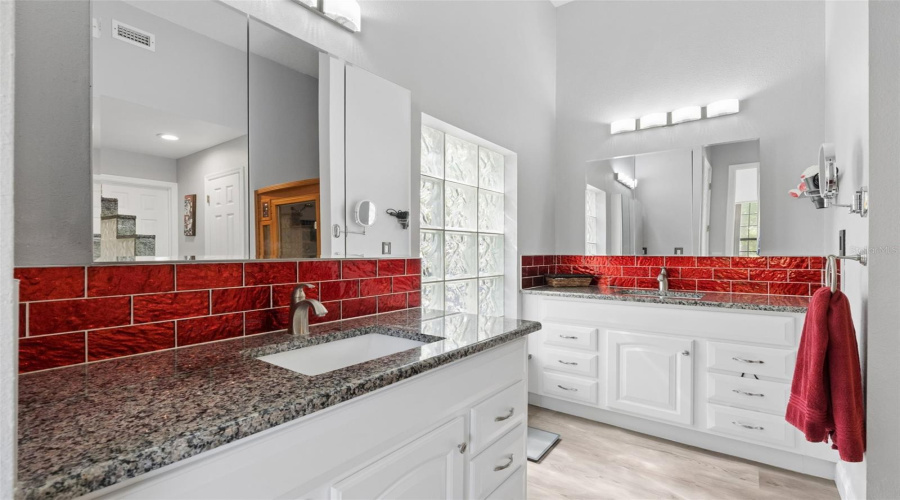 KISSIMMEE, Florida 34747, 4 Bedrooms Bedrooms, ,3 BathroomsBathrooms,Residential,For Sale,NATURES HAMMOCK,0,MFRS5145910