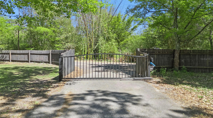 KISSIMMEE, Florida 34747, 4 Bedrooms Bedrooms, ,3 BathroomsBathrooms,Residential,For Sale,NATURES HAMMOCK,0,MFRS5145910