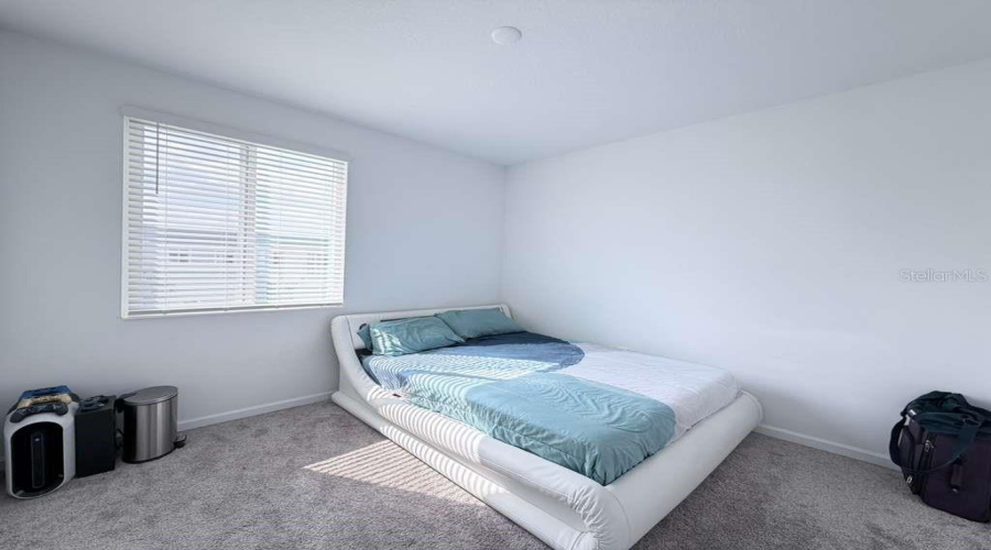 DAVENPORT, Florida 33896, 3 Bedrooms Bedrooms, ,2 BathroomsBathrooms,Residential,For Sale,BOGEY,0,MFRS5146574