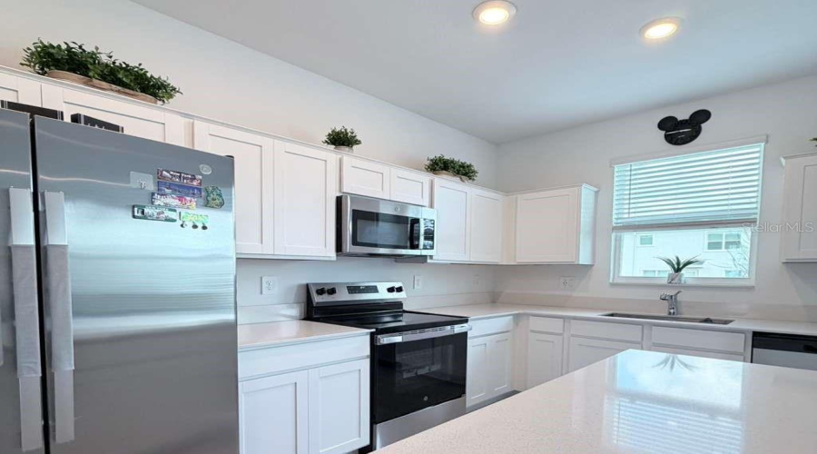 DAVENPORT, Florida 33896, 3 Bedrooms Bedrooms, ,2 BathroomsBathrooms,Residential,For Sale,BOGEY,0,MFRS5146574