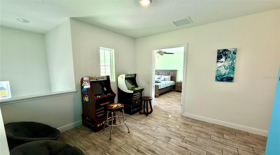 KISSIMMEE, Florida 34747, 4 Bedrooms Bedrooms, ,4 BathroomsBathrooms,Residential,For Sale,KNEE DEEP,0,MFRO6393521