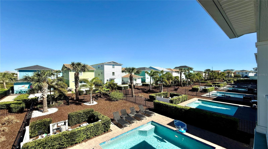 KISSIMMEE, Florida 34747, 4 Bedrooms Bedrooms, ,4 BathroomsBathrooms,Residential,For Sale,KNEE DEEP,0,MFRO6393521