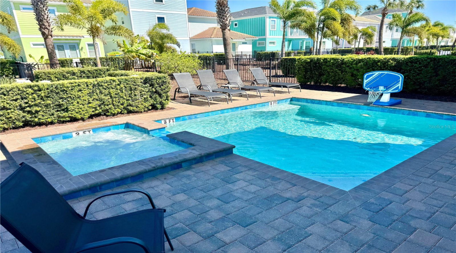 KISSIMMEE, Florida 34747, 4 Bedrooms Bedrooms, ,4 BathroomsBathrooms,Residential,For Sale,KNEE DEEP,0,MFRO6393521