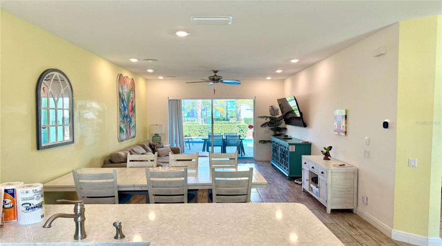 KISSIMMEE, Florida 34747, 4 Bedrooms Bedrooms, ,4 BathroomsBathrooms,Residential,For Sale,KNEE DEEP,0,MFRO6393521