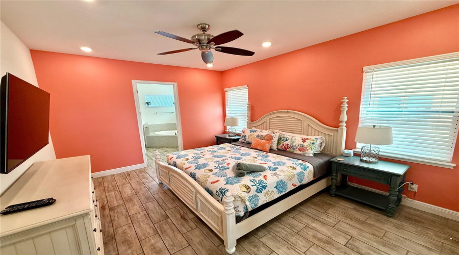 KISSIMMEE, Florida 34747, 4 Bedrooms Bedrooms, ,4 BathroomsBathrooms,Residential,For Sale,KNEE DEEP,0,MFRO6393521