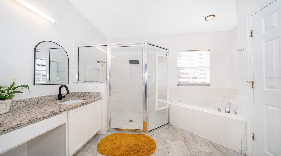 KISSIMMEE, Florida 34746, 4 Bedrooms Bedrooms, ,2 BathroomsBathrooms,Residential,For Sale,WESTVIEW,0,MFRS5146622