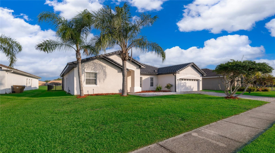 KISSIMMEE, Florida 34746, 4 Bedrooms Bedrooms, ,2 BathroomsBathrooms,Residential,For Sale,WESTVIEW,0,MFRS5146622