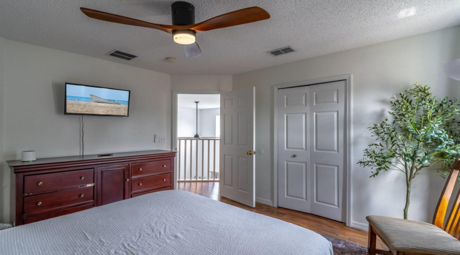 KISSIMMEE, Florida 34747, 7 Bedrooms Bedrooms, ,4 BathroomsBathrooms,Residential,For Sale,SUNRISE KEY,0,MFRO6388410