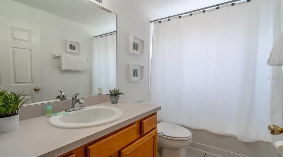 KISSIMMEE, Florida 34747, 7 Bedrooms Bedrooms, ,4 BathroomsBathrooms,Residential,For Sale,SUNRISE KEY,0,MFRO6388410