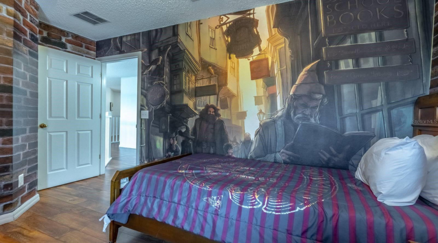 KISSIMMEE, Florida 34747, 7 Bedrooms Bedrooms, ,4 BathroomsBathrooms,Residential,For Sale,SUNRISE KEY,0,MFRO6388410