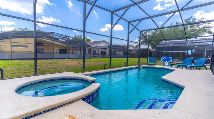 KISSIMMEE, Florida 34747, 7 Bedrooms Bedrooms, ,4 BathroomsBathrooms,Residential,For Sale,SUNRISE KEY,0,MFRO6388410