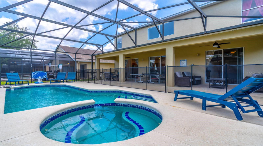 KISSIMMEE, Florida 34747, 7 Bedrooms Bedrooms, ,4 BathroomsBathrooms,Residential,For Sale,SUNRISE KEY,0,MFRO6388410